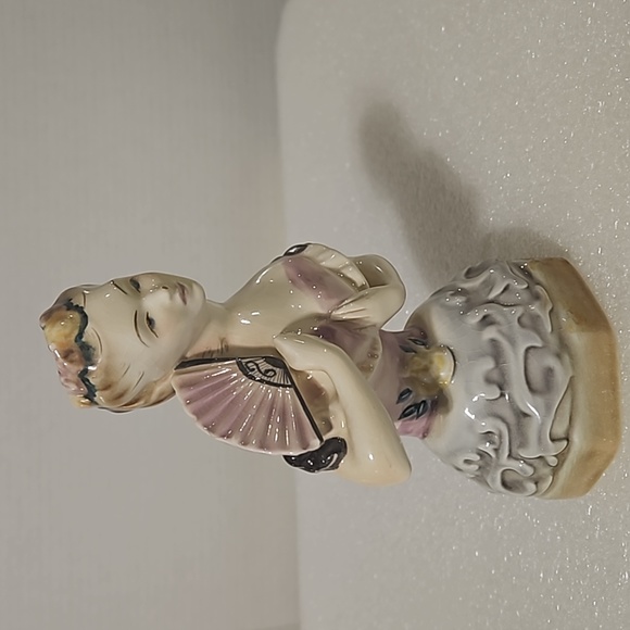 Vintage Goldscheider Victorian lady Porcelain Bust figurine NO. 826 - Picture 6 of 8